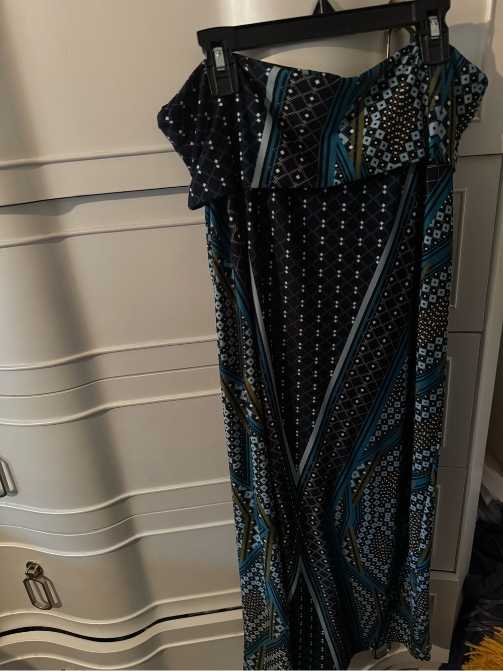 Notations Strapless Geometric Print Maxi Dress in Black & Blue